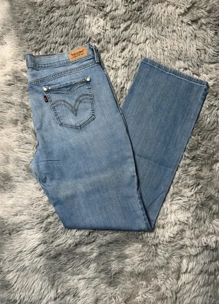 Jean Levi's Bleu Clair W31 L32 Femme/Women JEA117, marca: Levi's, estado: Muy bueno, tamaño: L / 40 / 12, 14,00 €, 15,40 € Protección al comprador Pro incluida