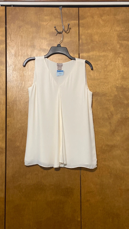 NWT Chicos cascade front tank. XS 1