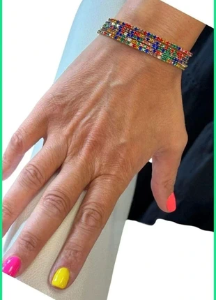 🌈💎 Pulseras brillantes multicolor – Set de 5 💎, marque: La Boutique, état: Neuf sans étiquette, 12,00 €, 13,30 € Protection acheteurs incluse