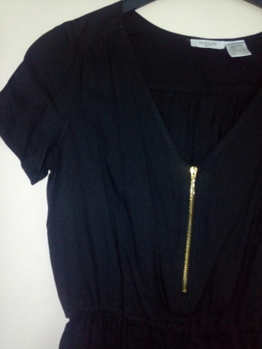 Robe noire zippée 2
