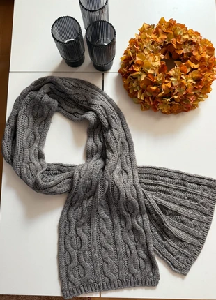 Grauer Schal, zustand: Sehr gut, 7,00 €, 8,05 € inklusive Vinted-Käuferschutz