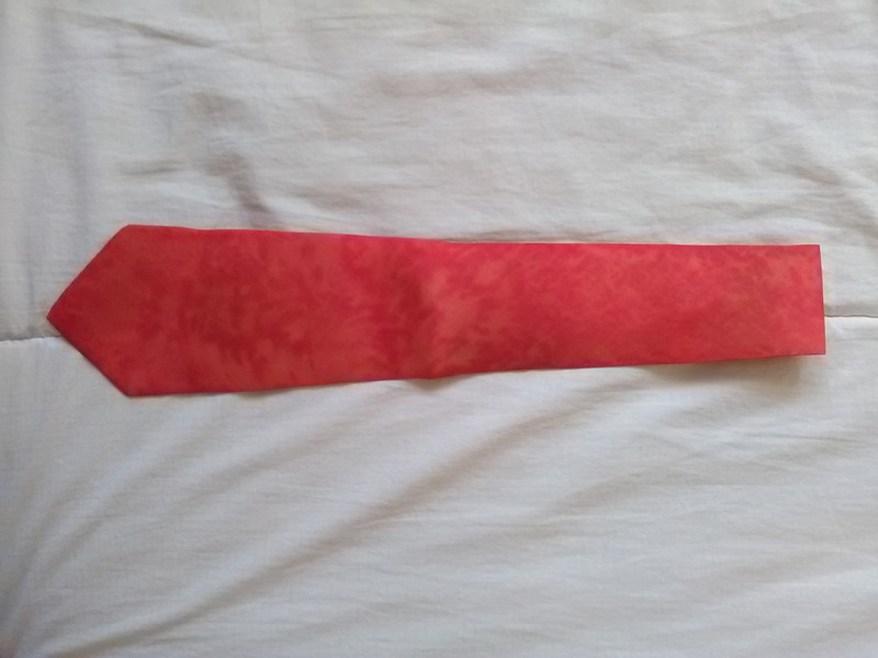 Cravate en soie fabriquée main rouge orangé