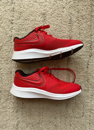 Nike Star Runner 2 Shoes - Red/Black - EU 37.5, marque: Nike, état: Très bon état, taille: 37.5, 16,00 €, 17,50 € Protection acheteurs incluse