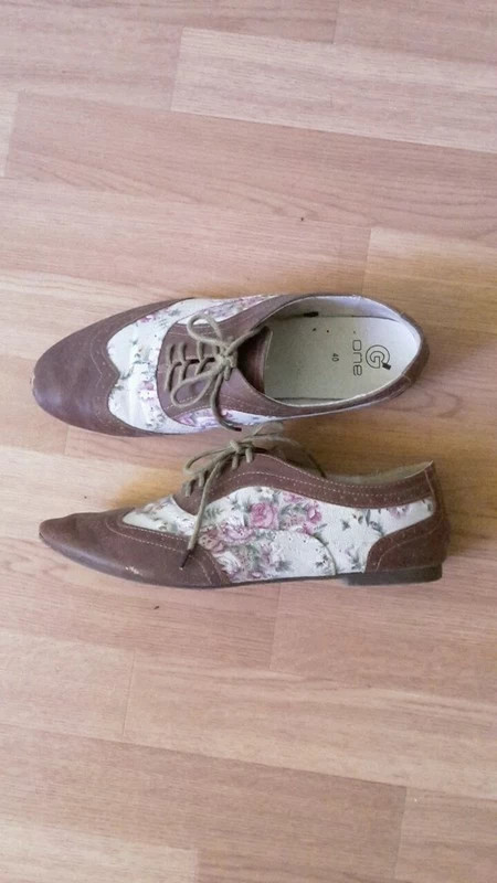 Chaussures derbies / derby motif fleurs  3