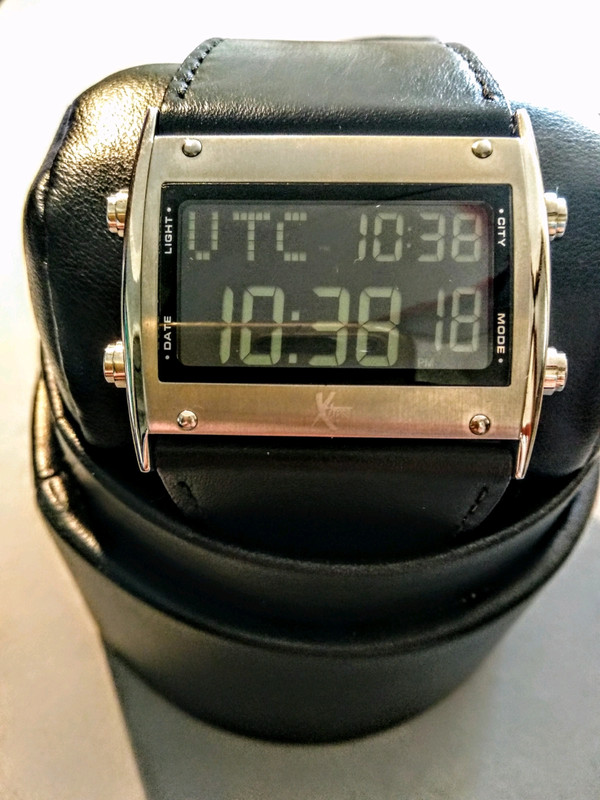 Advertencia Sinfonía Tanzania Reloj Digital Xtress acero inoxidable nuevo con etiquetas y caja. - Vinted