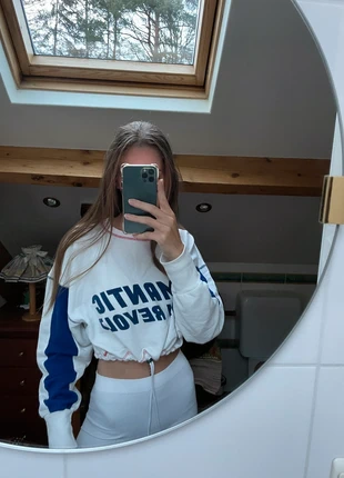 Sweat blanc et bleu racing, marque: Zara, état: Très bon état, taille: S / 36 / 8, 14,50 €, 15,93 € Protection acheteurs incluse