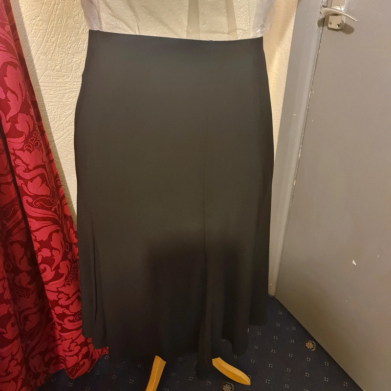 Long black skirt size 20 hot sale