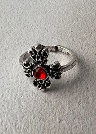 Bague croix argentée avec pierre rouge, ajustable, brand: CHROME, condition: Very good, size: Adjustable, €5.79, €6.78 includes Buyer Protection