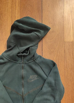 Nike Tech Fleece swosh y2k, marque: Nike, état: Très bon état, taille: S, 19,99 €, 21,69 € Protection acheteurs incluse