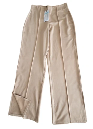 Pantaloni beige elasticizzati Sinsay tg L, marque: Sinsay, état: Neuf avec étiquette, taille: L / 40 / 12, 7,00 €, 8,05 € Protection acheteurs incluse