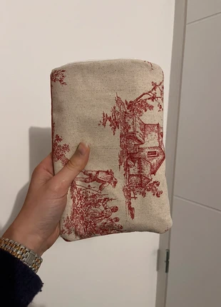 Housse de livre, brand: atelier la petite angevine, condizioni: Nuovo senza cartellino, €10.00, €11.20 include la Protezione acquisti