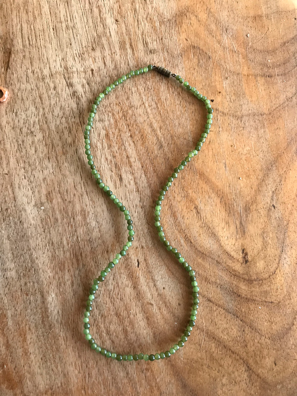 collier en perles de jade