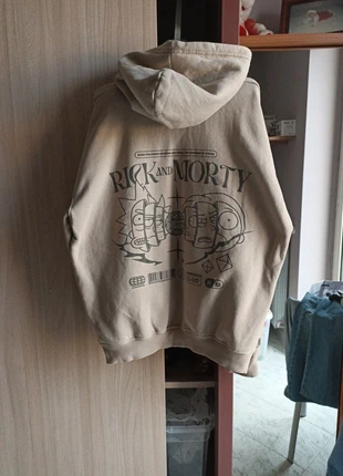 Felpa over con cappuccio, Pull&Bear x Rick and Morty, taglia S, marca: Pull & Bear, estado: Muito bom, tamanho: S, €29.99, €32.19 inclui Proteção do Comprador
