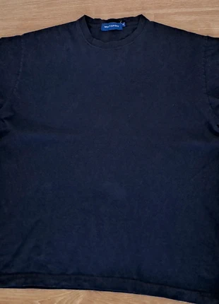 Tshirt básica azul escura, M, brand: Local, condizioni: Ottime, taglia: M, €2.00, €2.80 include la Protezione acquisti