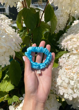 Chouchou en soie couleur bleu ciel, marke: Boutique Parisienne, zustand: Neu, 7,00 €, 8,05 € beinhaltet Vinted-Käuferschutz Pro