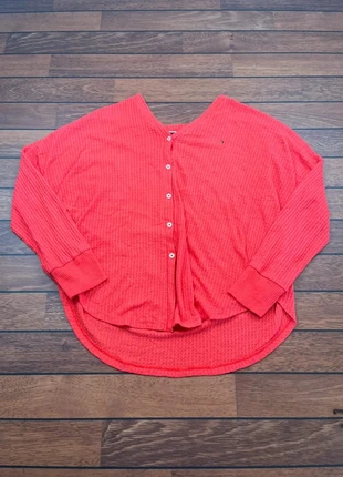 Cardigan Chemise légère Tommy Hilfiger rouge corail en maille gaufrée oversize - Taille L Femme, brand: Tommy Hilfiger, condizioni: Ottime, taglia: L / IT 44 / EU 40, €10.00, €11.20 include la Protezione acquisti