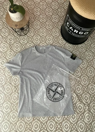T-shirt Stone Island gris - très bon état (M), brand: Stone Island, condition: Very good, size: M, €25.00, €26.95 includes Buyer Protection