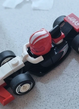 Lego verzamel autotje €2,- per stuk, merk: LEGO, staat: Nieuw zonder prijskaartje, maat: Prematuur, tot 44 cm, € 2,00, € 2,80 inclusief Kopersbescherming