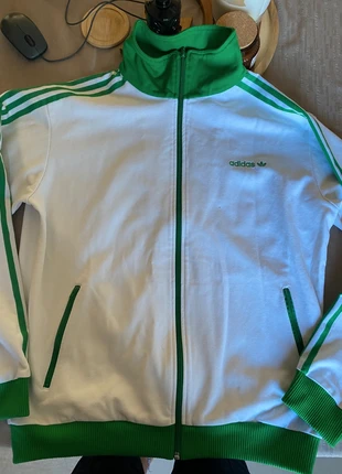Superbe veste Adidas Vintage, marque: adidas, état: Très bon état, taille: XL, 45,00 €, 47,95 € Protection acheteurs incluse