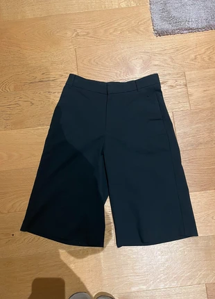 Short Zara, brand: Zara, condizioni: Nuovo senza cartellino, taglia: XS / IT 38 / EU 34, €20.00, €21.70 include la Protezione acquisti