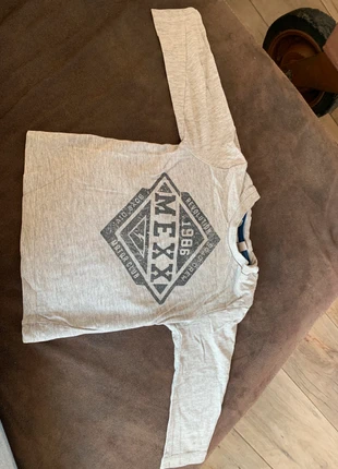 Tee shirt, brand: Mexx, condition: Good, size: 9-12 months / 74 cm, €2.00, €2.80 includes Buyer Protection