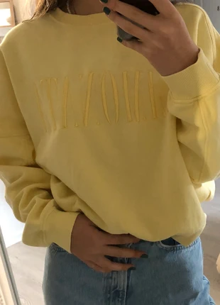 sweat jaune h&m, merk: H&M, staat: Goed, maat: M / 38 / 10, € 8,00, € 9,10 inclusief Kopersbescherming