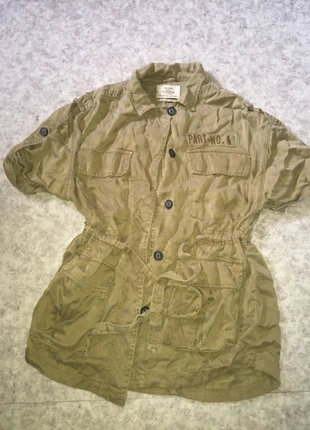 Veste kaki, marque: Bershka, état: Neuf sans étiquette, taille: M / 38 / 10, 6,00 €, 7,00 € Protection acheteurs incluse