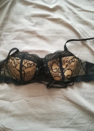 Push-up "Dita" / Gorteks, marque: Gorteks, état: Très bon état, taille: 85D, 12,00 €, 13,30 € Protection acheteurs incluse