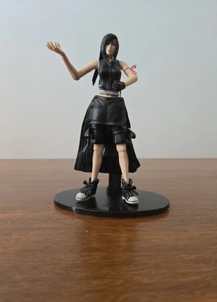 Tifa FF7, marque: Final Fantasy, état: Très bon état, taille: Taille unique, 15,00 €, 16,45 € Protection acheteurs incluse