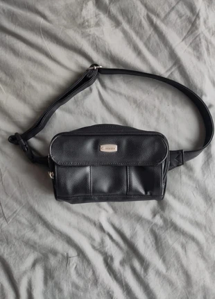 🎒 Sac banane en cuir noir Delsey homme – taille moyenne – voyage & streetwear, merk: DELSEY, staat: Heel goed, € 12,00, € 13,30 inclusief Kopersbescherming