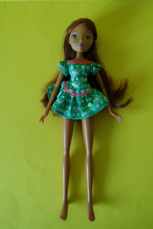 winx club aisha style doll con vestito verde gambe rigide moderma 3 serie