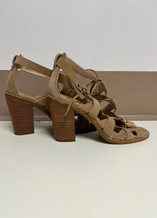 Talon Ugg taille 38, marke: UGG, zustand: Sehr gut, größe: 38, 10,00 €, 11,20 € inklusive Vinted-Käuferschutz