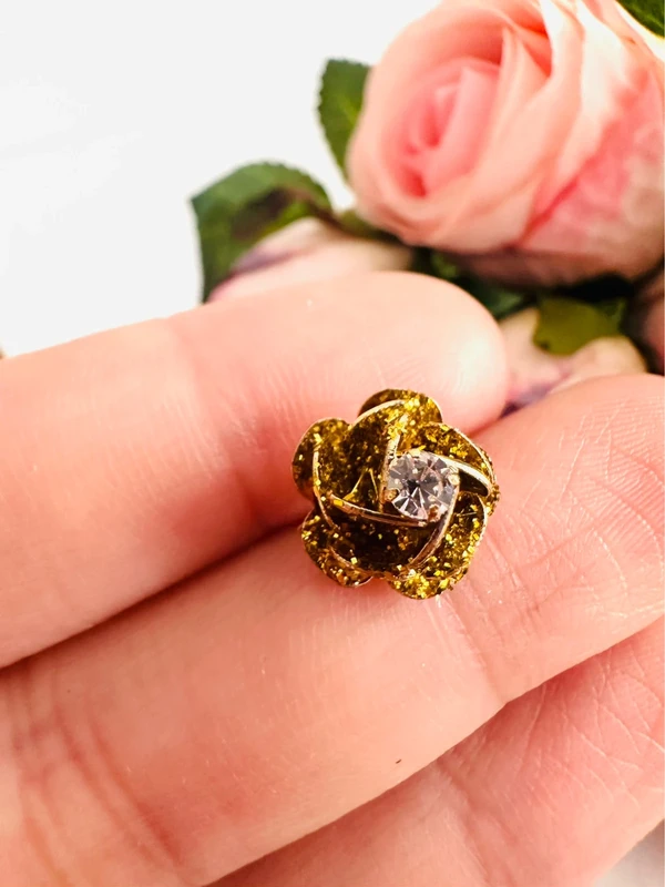 🌹Boucles d’oreilles Betsey Johnson – Glam chic et étincelantes - photo numéro 6
