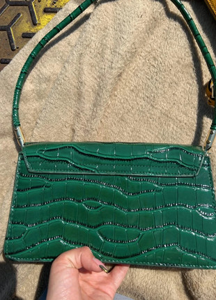 petit sac vert tendance croco, marque: Tendance, état: Très bon état, 5,00 €, 5,95 € Protection acheteurs incluse