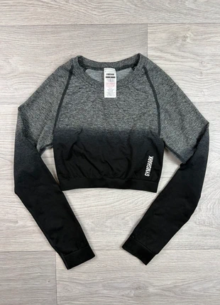 Crop top Gymshark Ombré - Taille S - Très bon état - Musculation Fitness, marke: Gymshark, zustand: Sehr gut, größe: S / 36 / 8, 7,00 €, 8,05 € inklusive Vinted-Käuferschutz