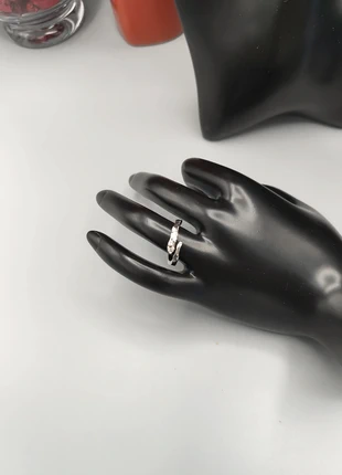 Bague serpent argentée ajustable – brillante et élégante, marke: Maison Elora, zustand: Neu, größe: Größenverstellbar, 7,90 €, 9,00 € beinhaltet Vinted-Käuferschutz Pro