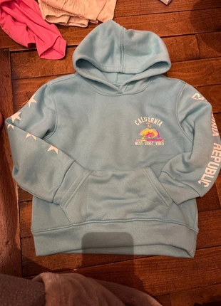 Sweat a capuche, marke: pas de marque, zustand: Sehr gut, größe: 4 Jahre / 104, 5,00 €, 5,95 € inklusive Vinted-Käuferschutz