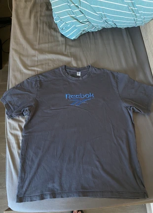 Tee Vintage Reebok blue size XL, marque: Reebok, état: Très bon état, taille: XL, 15,00 €, 16,45 € Protection acheteurs incluse