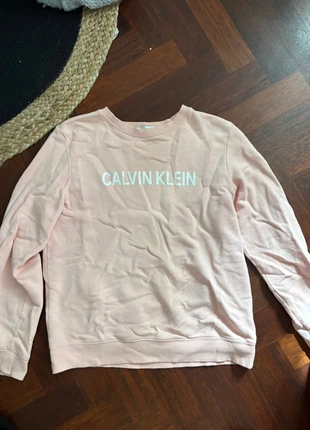 Calvin Klein trui, marque: Calvin Klein, état: Très bon état, taille: 14 ans / 164 cm, 10,00 €, 11,20 € Protection acheteurs incluse