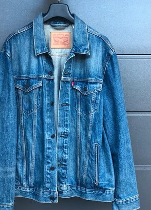 Giacca di jeans Levi’s (trucker jacket), marke: Levi's, zustand: Neu, größe: XL, 70,00 €, 74,20 € inklusive Vinted-Käuferschutz