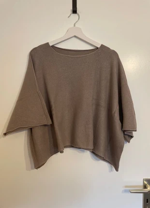 Pullunder, Oversize, brand: Made In Italy, condizioni: Ottime, taglia: Taglia unica, €10.00, €11.20 include la Protezione acquisti