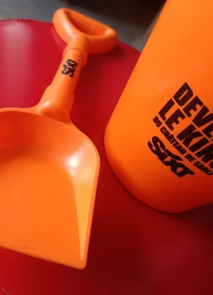 Super Kit Plage SIXT "Devenez Le King du Château de Sable" - Seau & Pelle Neufs !, marque: Sixt, état: Neuf sans étiquette, taille: M, 3,50 €, 4,38 € Protection acheteurs incluse