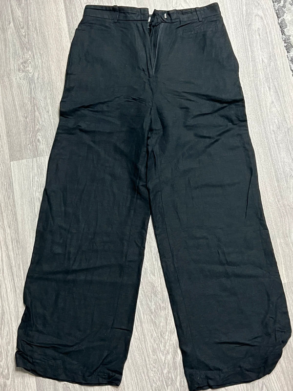 Schwarze Stoffhose 1