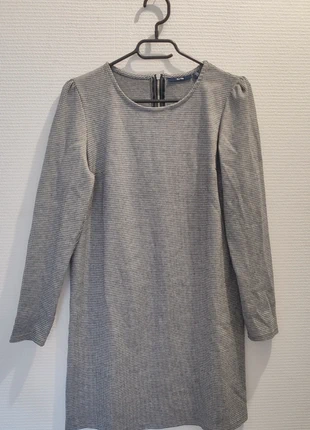 Robe pied de poule kiabi, merk: Kiabi, staat: Goed, maat: XS / 34 / 6, € 4,00, € 4,90 inclusief Kopersbescherming