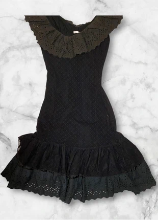 Abito nero Made in Italy – taglia 40, ricamato e foderato, brand: Made In Italy, condizioni: Ottime, taglia: S / IT 40 / EU 36, €12.00, €13.30 include la Protezione acquisti