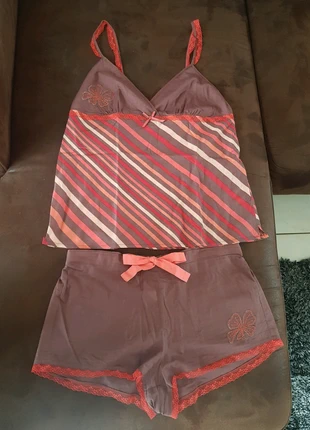 Pyjama été Etam, merk: Etam, staat: Heel goed, maat: M / 38 / 10, € 2,00, € 2,80 inclusief Kopersbescherming