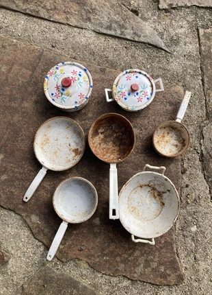 Vintage Toy Pan Set, marke: Vintage, zustand: Zufriedenstellend, größe: Einheitsgröße, 5,00 €, 5,95 € inklusive Vinted-Käuferschutz