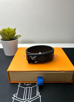 Bracelet en cuire L.V luxe (lire description), zustand: Neu, 25,00 €, 26,95 € inklusive Vinted-Käuferschutz