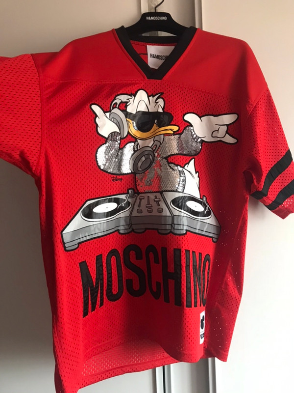 T-shirt en mesh rouge, H&Moschino | Vinted