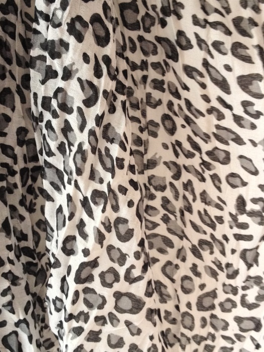 Foulard à imprimé léopard 2
